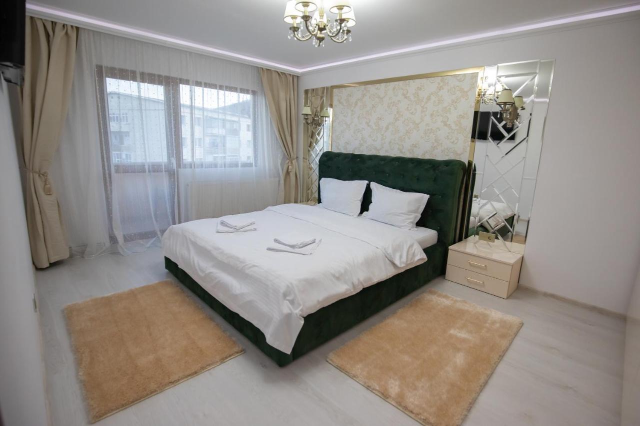 Apartament Gold Tirgu Ocna Exterior photo